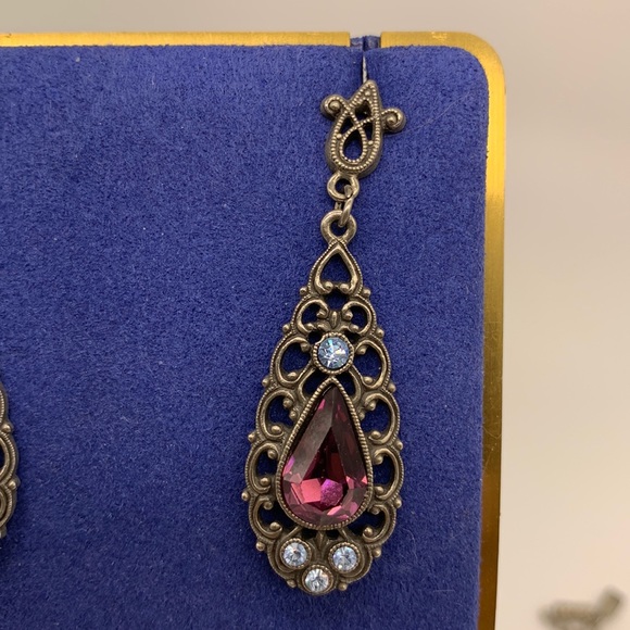 1928 Necklace and Earrings - Picture 4 of 9